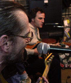 Rom&aacute;n y Miguel