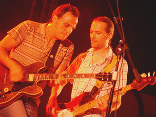 Miguel & Rom&aacute;n