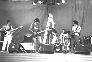 Los Mara&ntilde;ones y la escalera