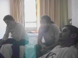 Miguel, Pedr&iacute;n y Turbina viendo el f&uacute;tbol