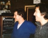 Miguel y Joaqu&iacute;n oy&eacute;ndolo